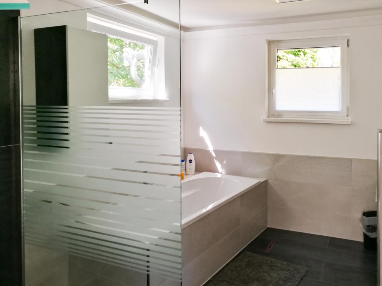 Ferienhaus Goermer Mit Wasserbett Schmölln Exteriér fotografie